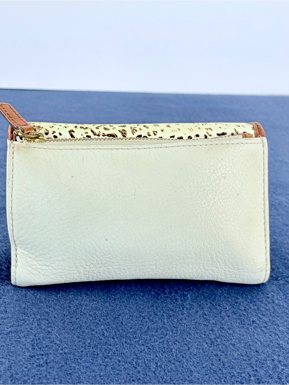 Fossil Memoir Line white and brown cheetah print cowhide leather wallet - Picture 2 of 9
